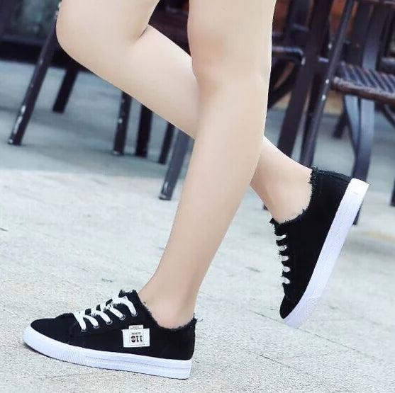 Stylish Women's White Canvas Sneakers for Fall