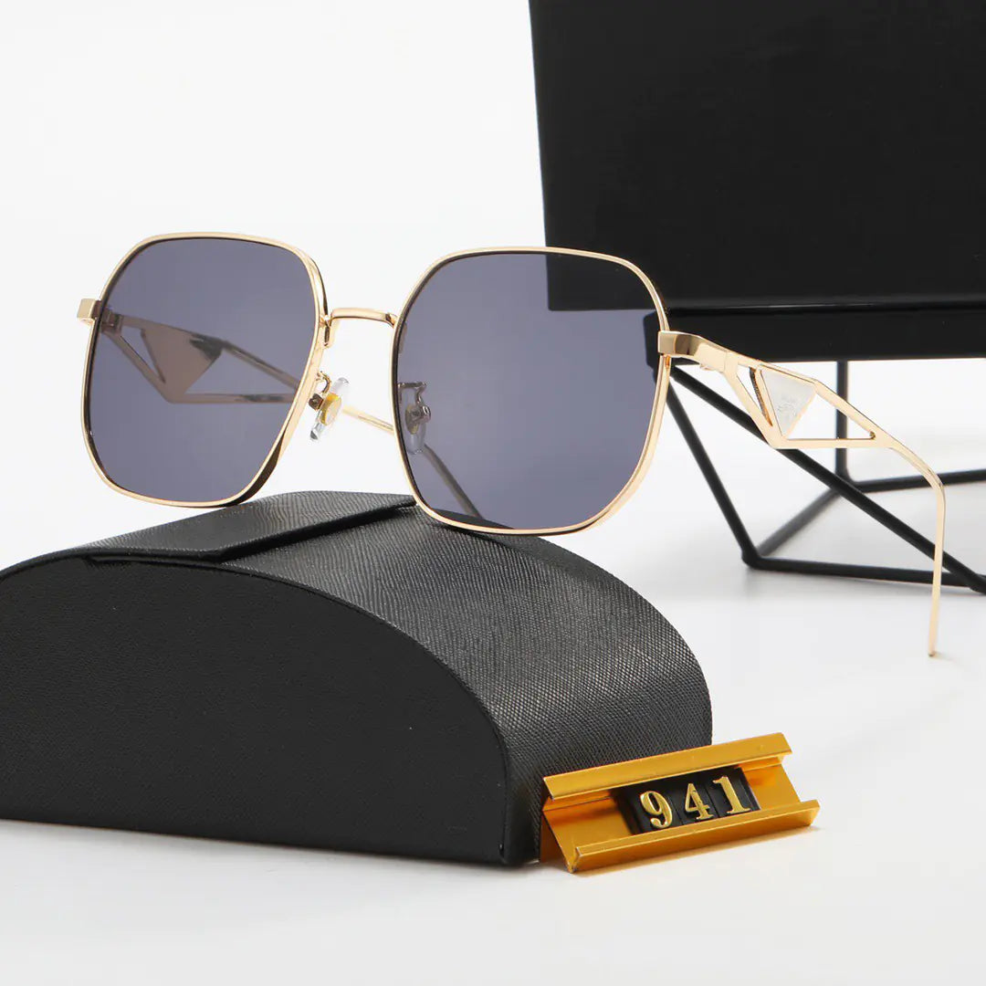 Fashionable Sunglasses for Men and Women P941