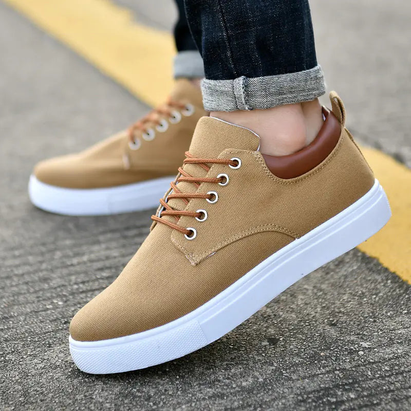 2025 Men's Casual Fashionable Canvas Sneakers