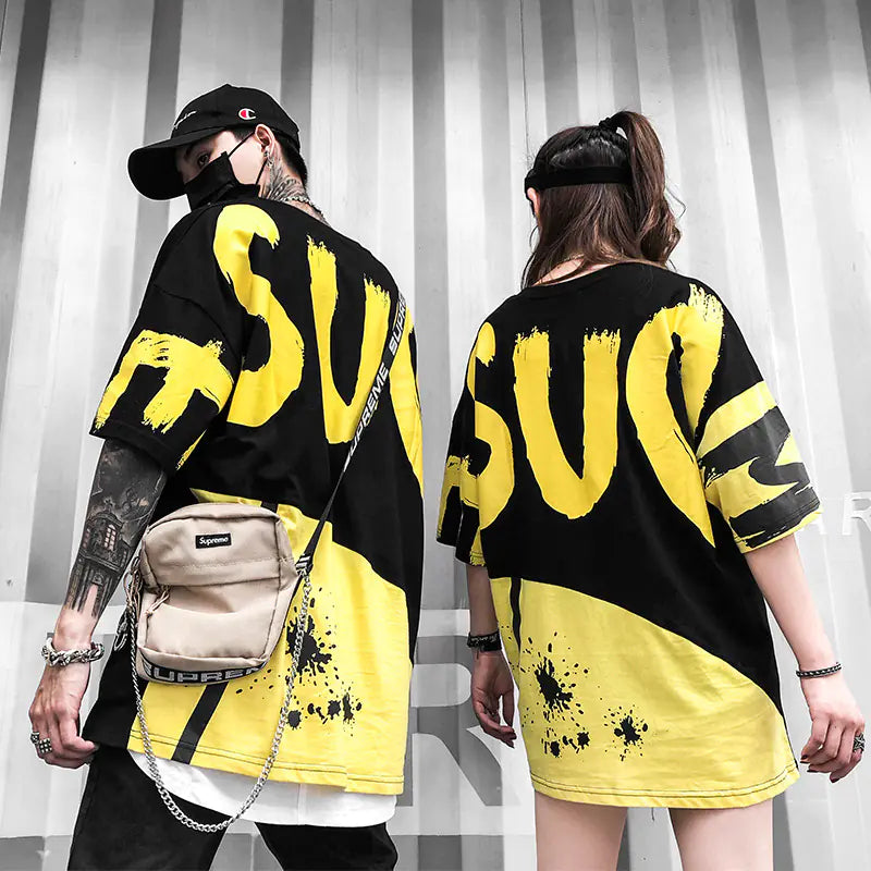 Round Neck Short Sleeve T-Shirts with Graffiti Print