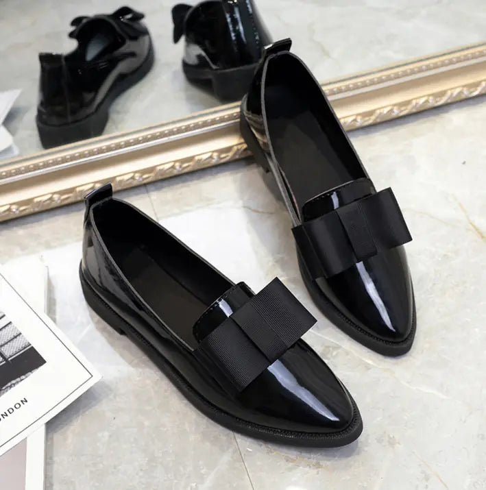 British Style Patent Leather Low-Heel Work Shoes