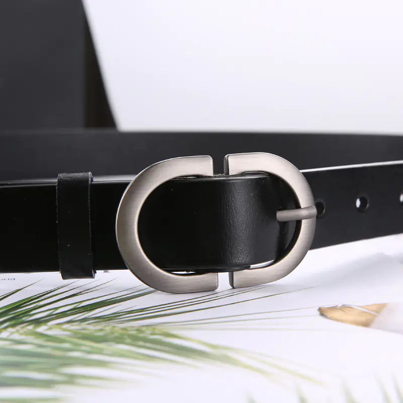Women's Fashionable Black Leather Belt for Jeans